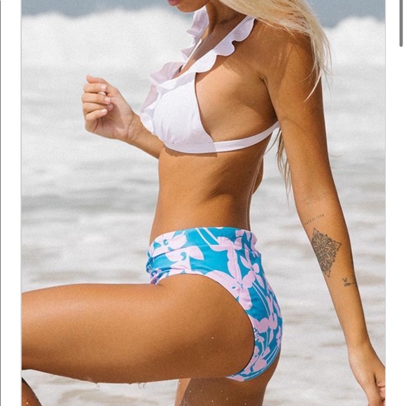 Ruffle front high waisted bikini - Picture 2 of 6